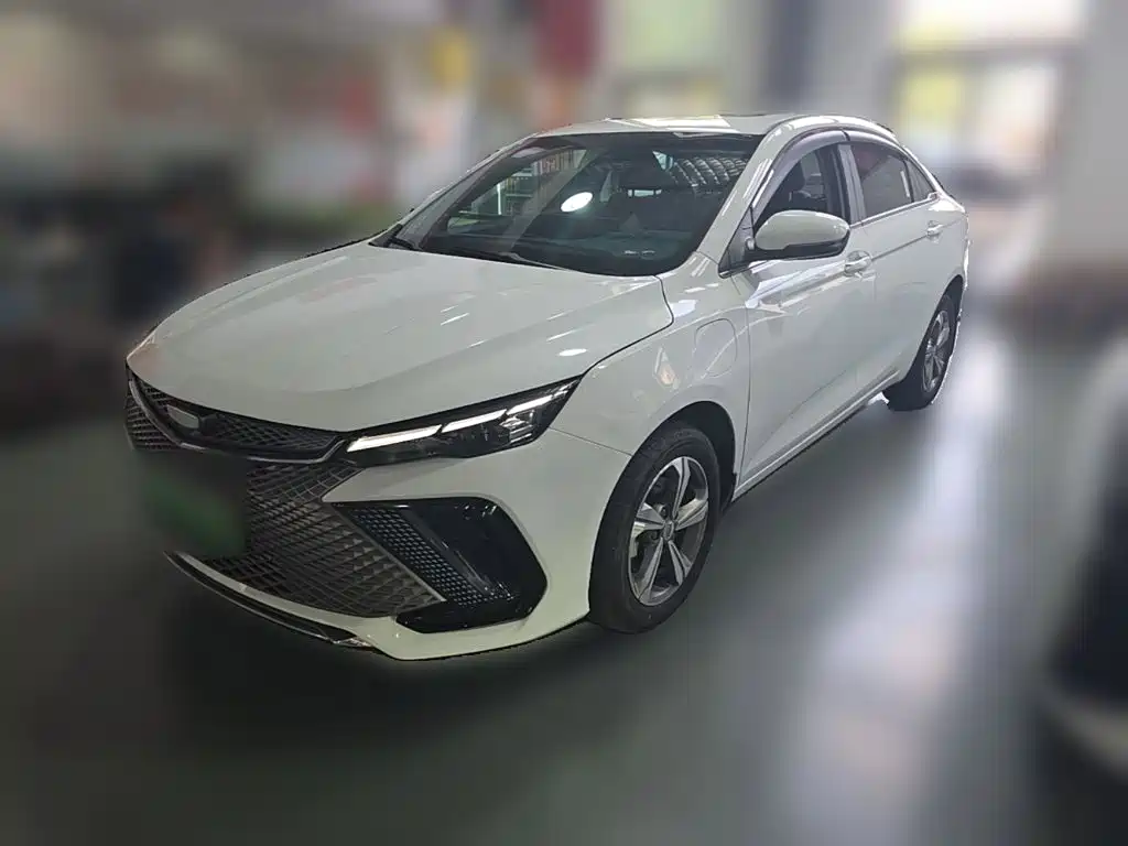 Geely L HiP