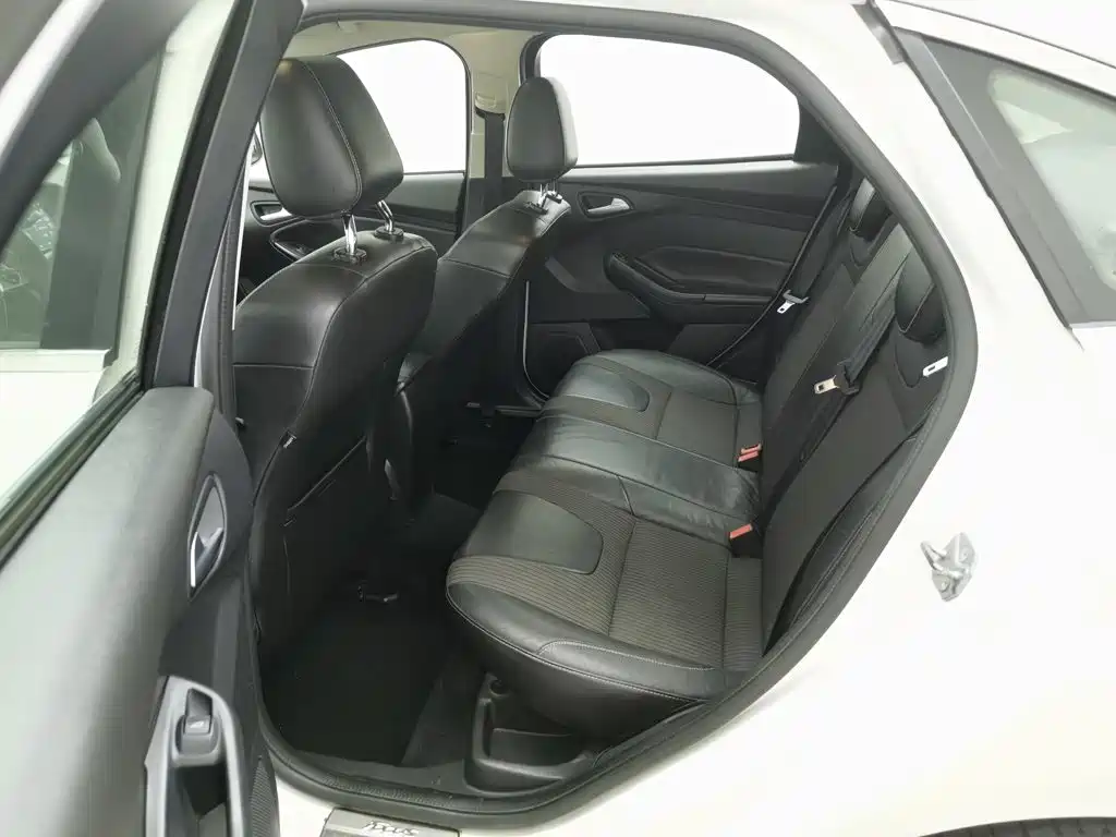 Ford Focus — миниатюра 15