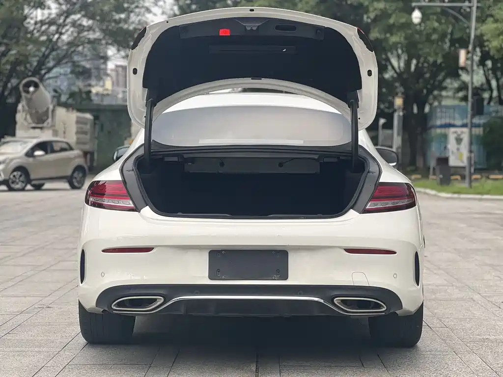 Mercedes-Benz C-Class (Import) — миниатюра 8