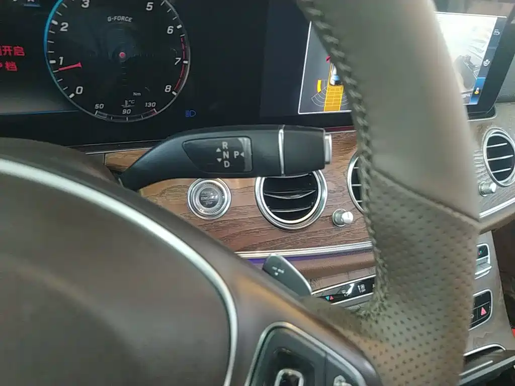 Mercedes-Benz E-Class — миниатюра 14