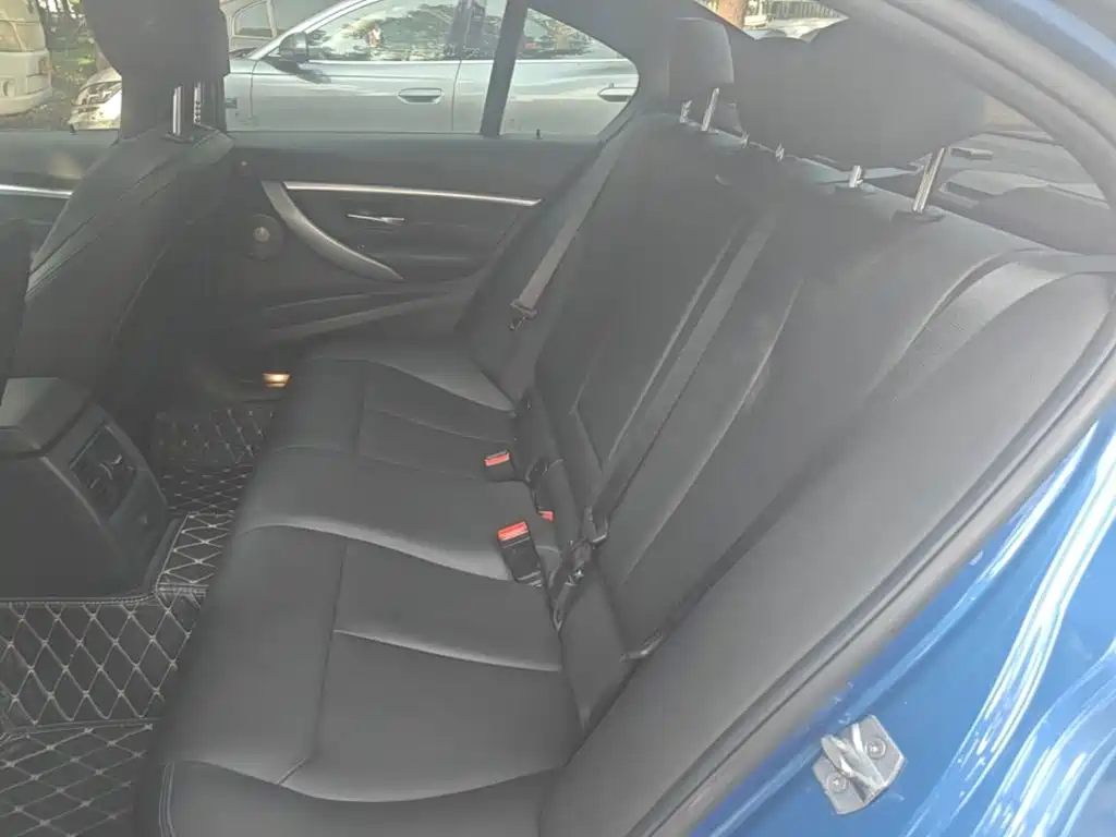 BMW 3 Series — миниатюра 17