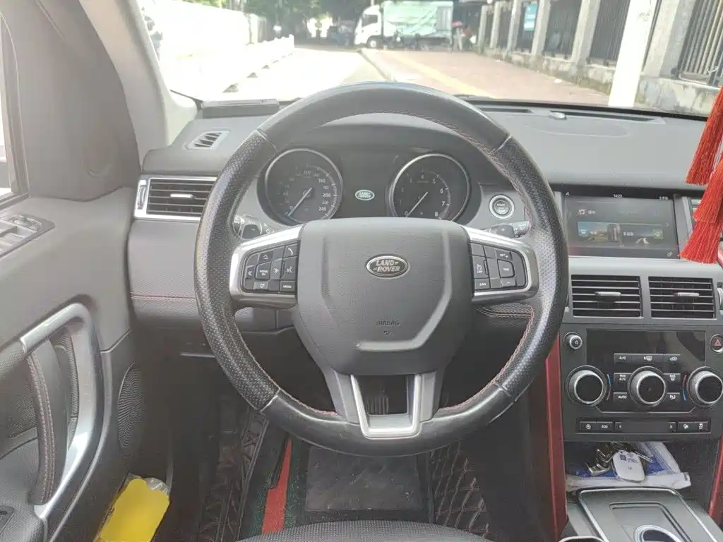 Land Rover Discovery Sport — миниатюра 6