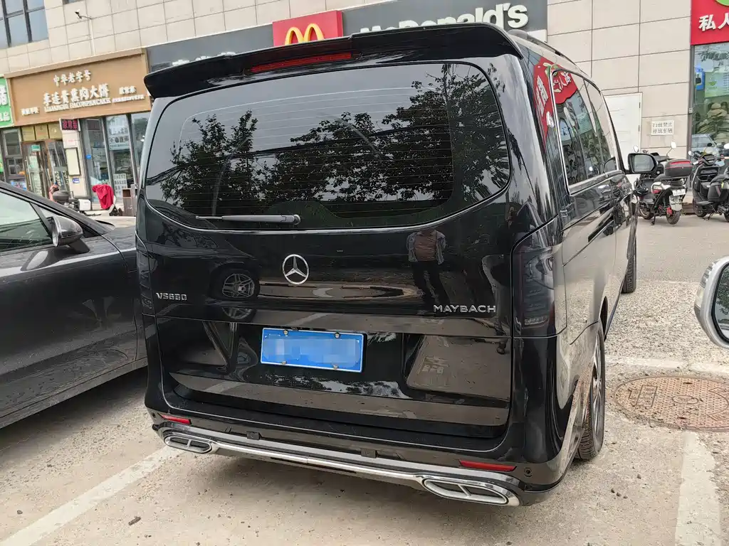 Mercedes-Benz Vito 2021 2.0T Elite 7 мест