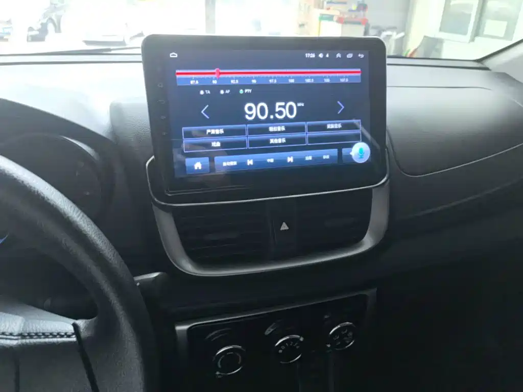 Toyota Yaris L — миниатюра 13