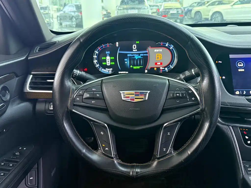 CADILLAC CT6