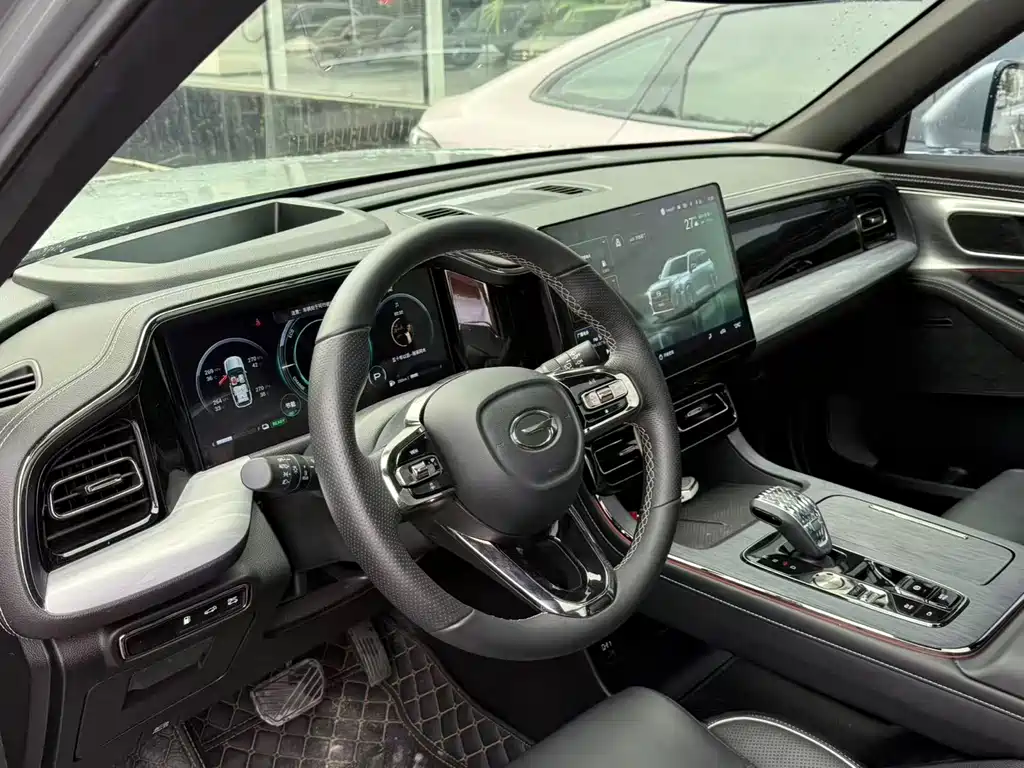 GAC GS8 2022 2.0TM Luxury （ мест）