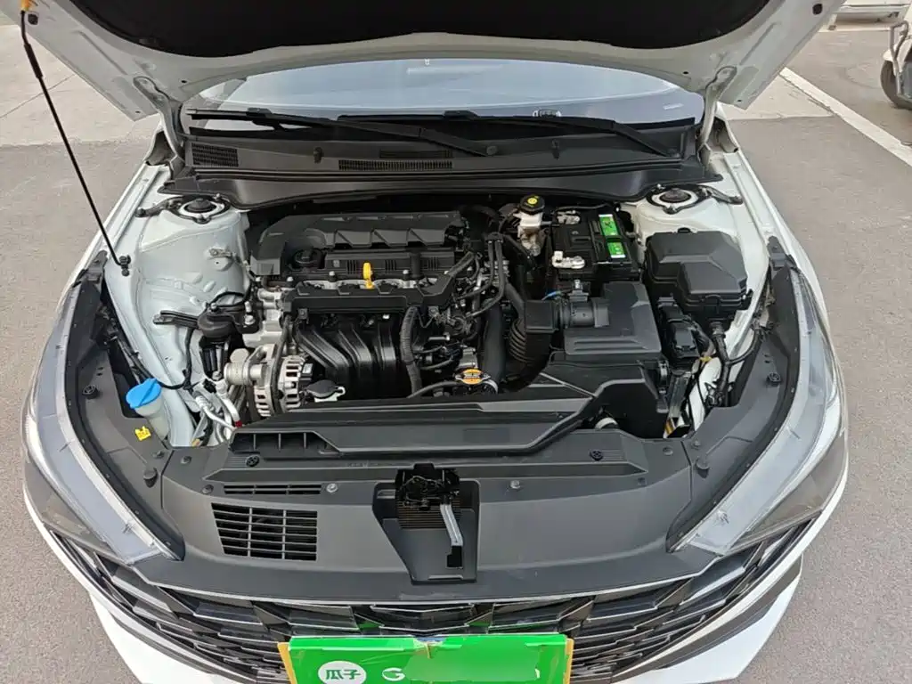 Hyundai Elantra — миниатюра 20