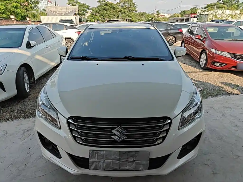 Suzuki Alivio — миниатюра 3