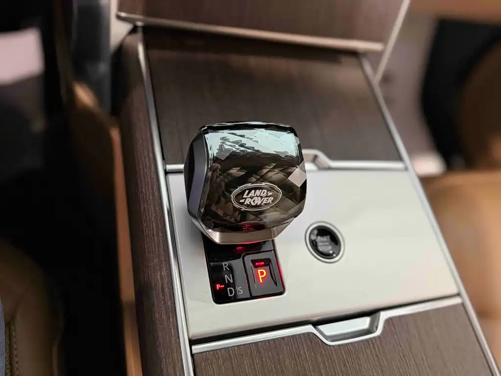Land Rover Range Rover — миниатюра 12