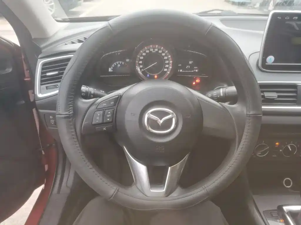 Mazda 3 Axela — миниатюра 11