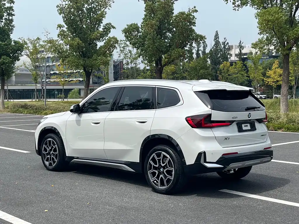 BMW X1 — миниатюра 7