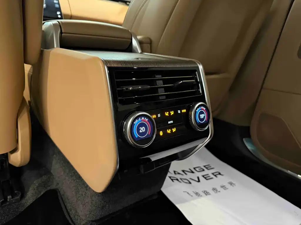 Land Rover Range Rover — миниатюра 16