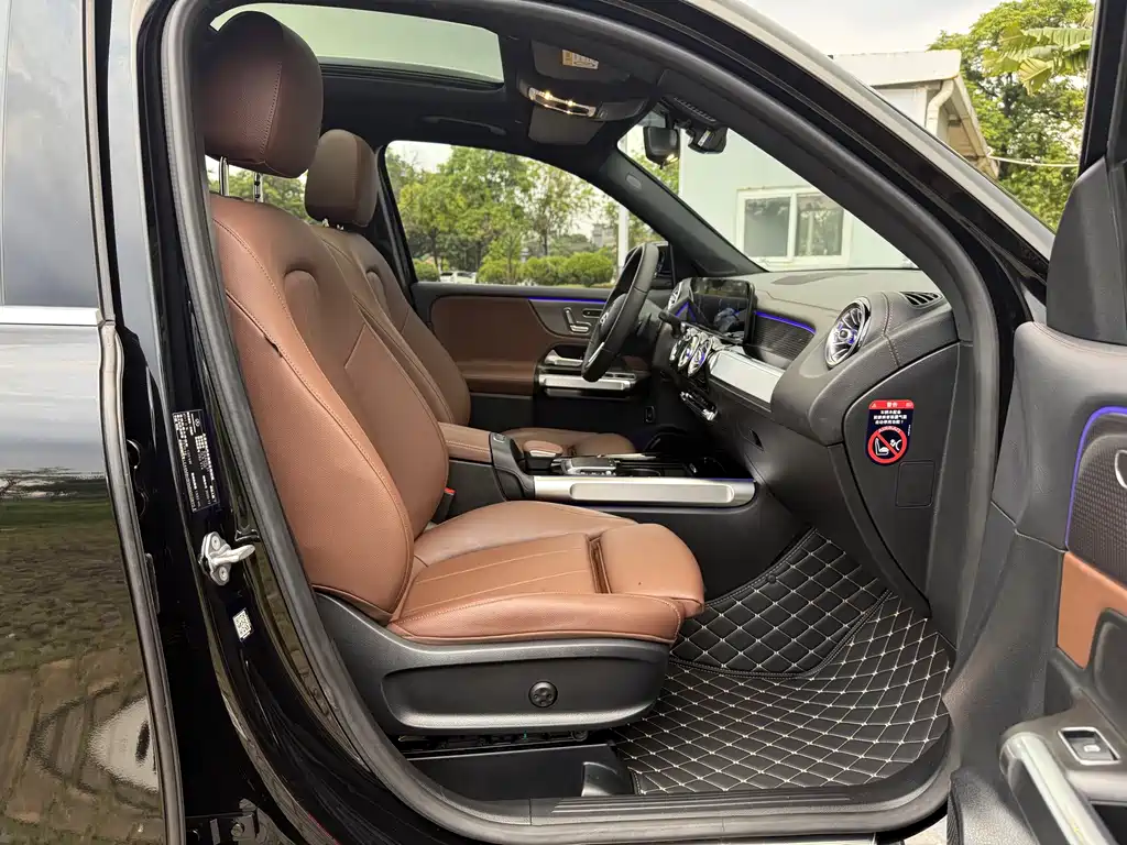 Mercedes-Benz GLB — миниатюра 16