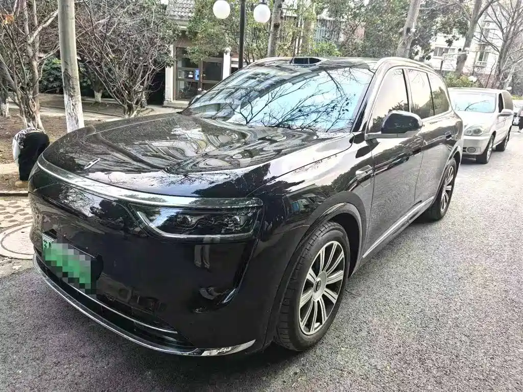 AITO AITO M8 2025