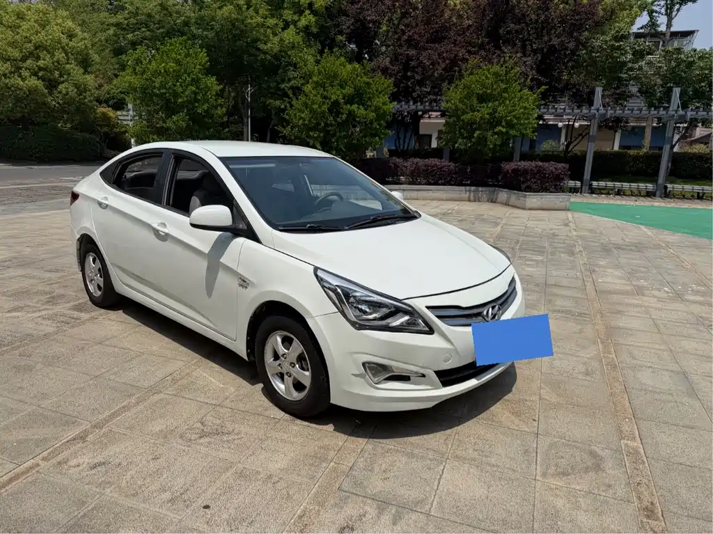 Hyundai Verna 1.4L Auto Smart Type GLS, фото 9