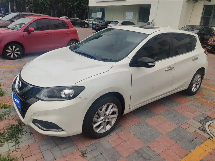 Nissan Tiida 2023 1.6L CVT