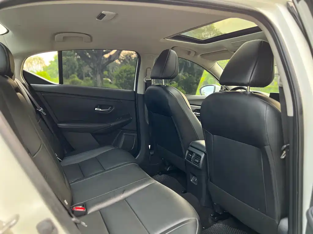 Nissan Sylphy — миниатюра 14