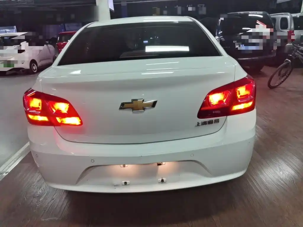 Chevrolet Cruze — миниатюра 6