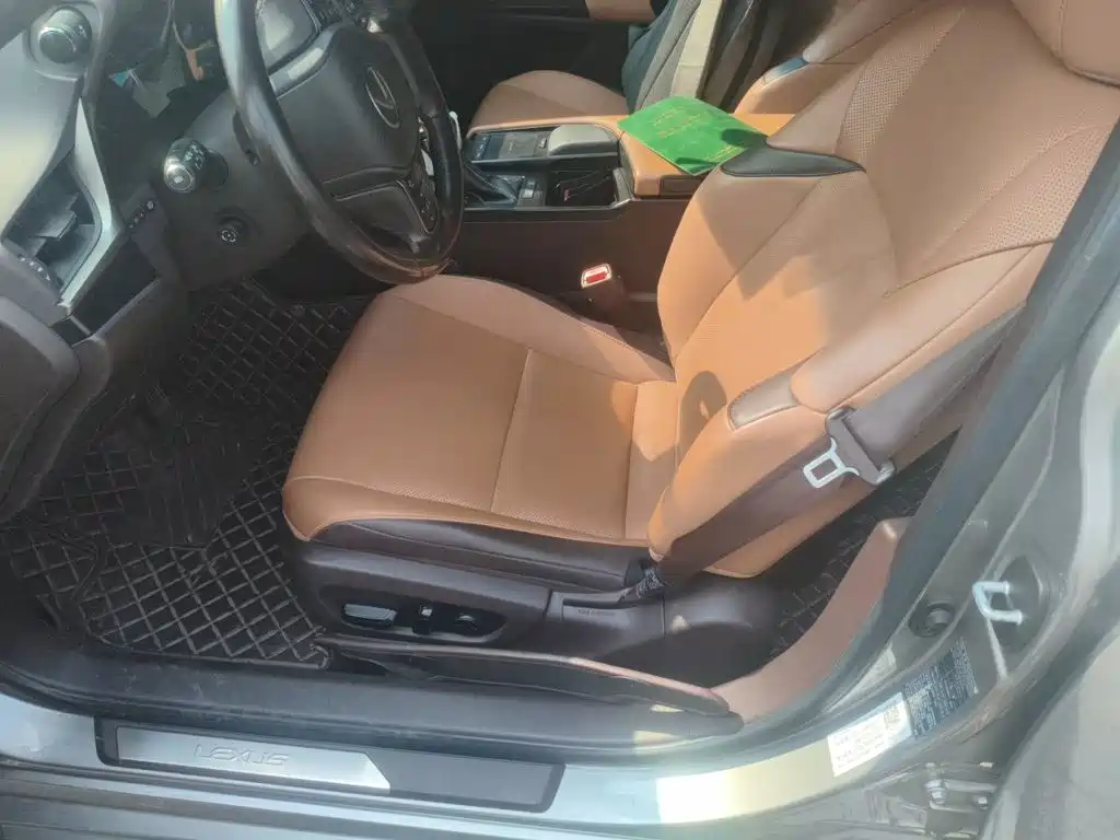 Lexus ES — миниатюра 12