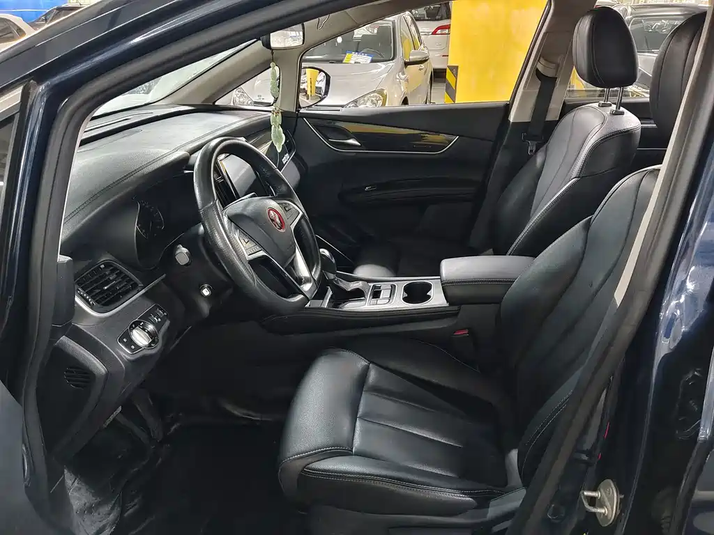 BYD MAX — миниатюра 7