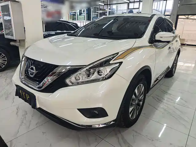 NISSAN LOULAN