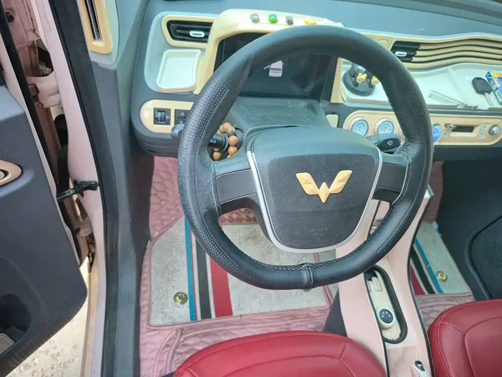Wuling MINIEV — миниатюра 11