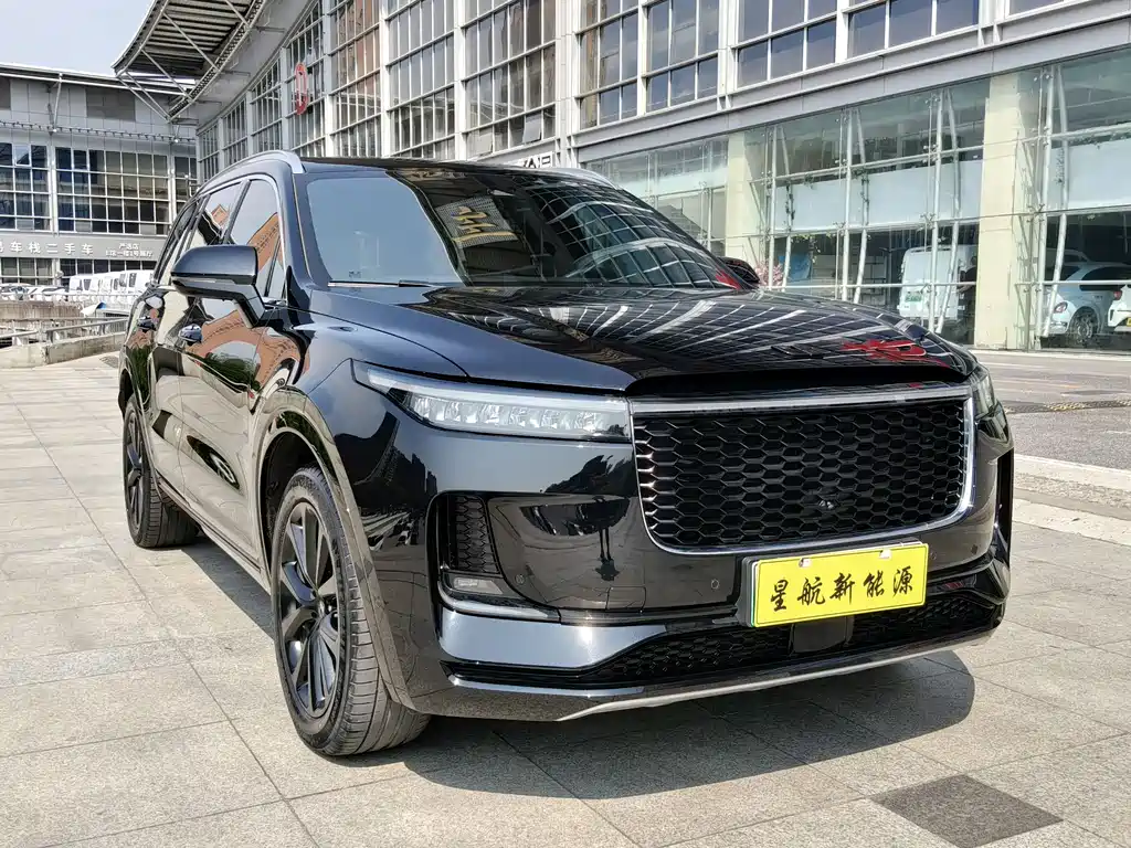 Li Auto ONE 2021 6 мест