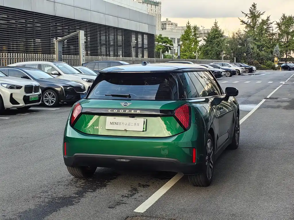 Mini COOPER 2025 456km COOPER E