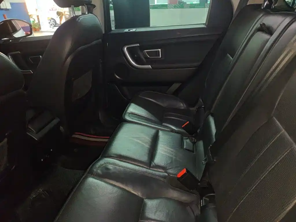 Land Rover Discovery Sport — миниатюра 18