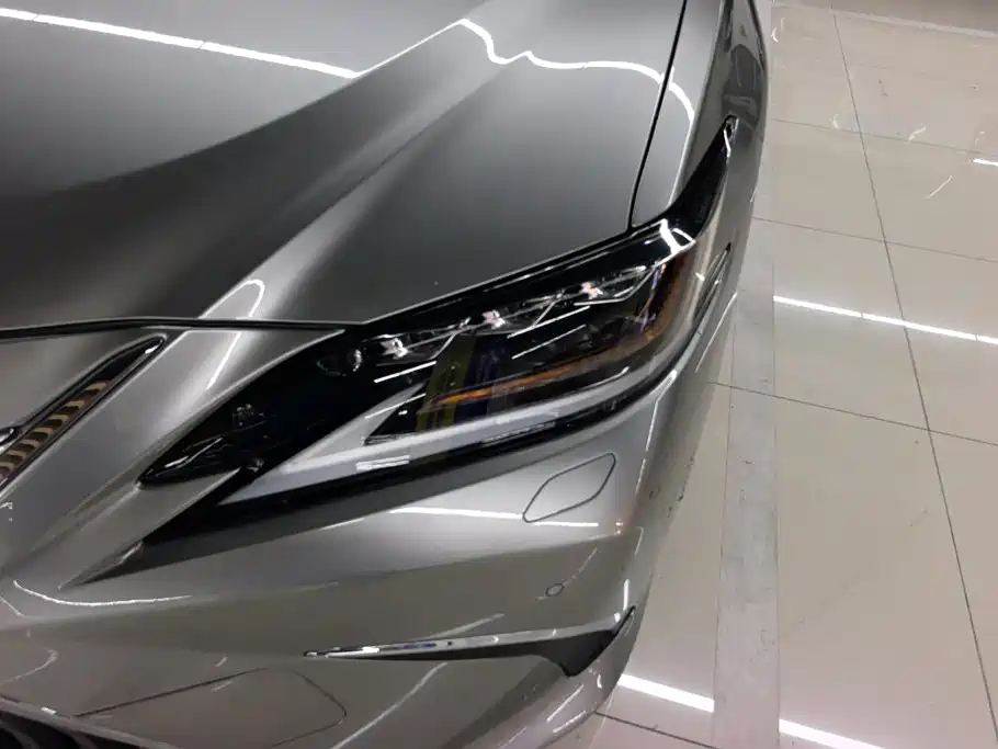 Lexus ES — миниатюра 5