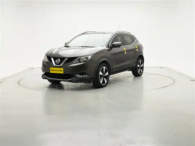 NISSAN QASHQAI 2018
