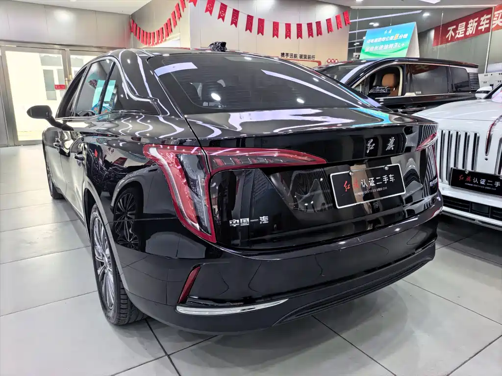 Hongqi Hongqi E-QM5 — миниатюра 4