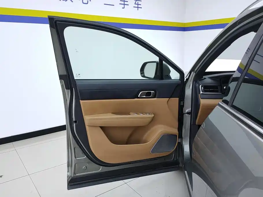 Li Auto Li ONE — миниатюра 7