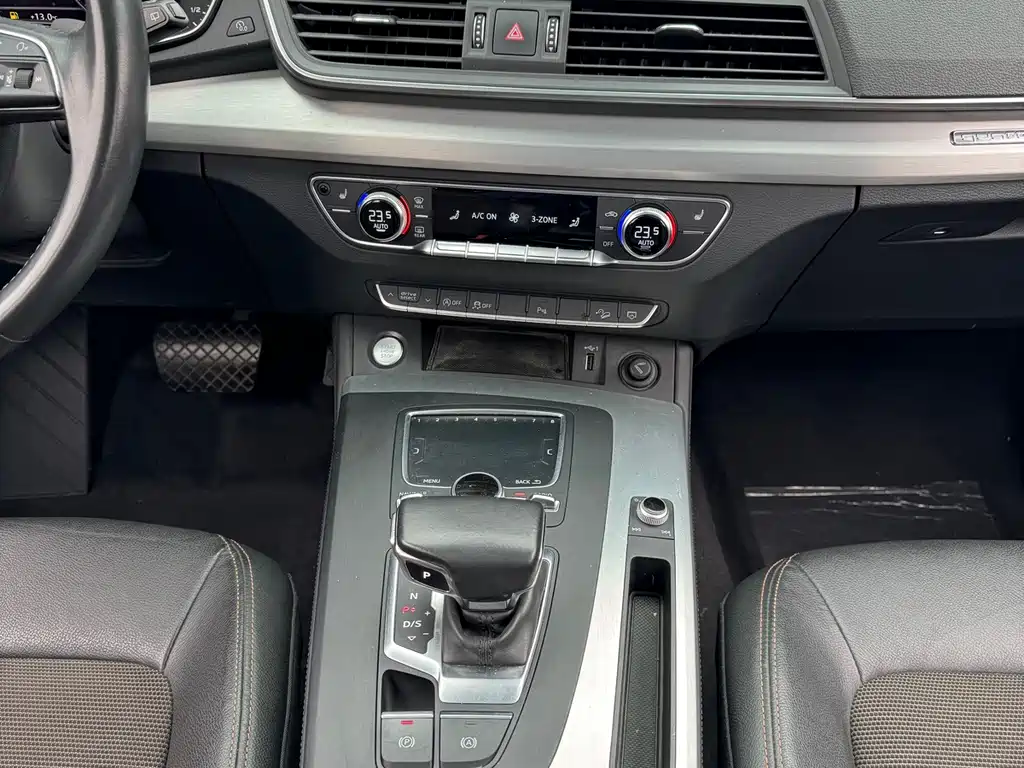 Audi Q5L — миниатюра 19