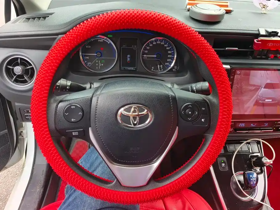 Toyota Corolla Hybrid — миниатюра 15