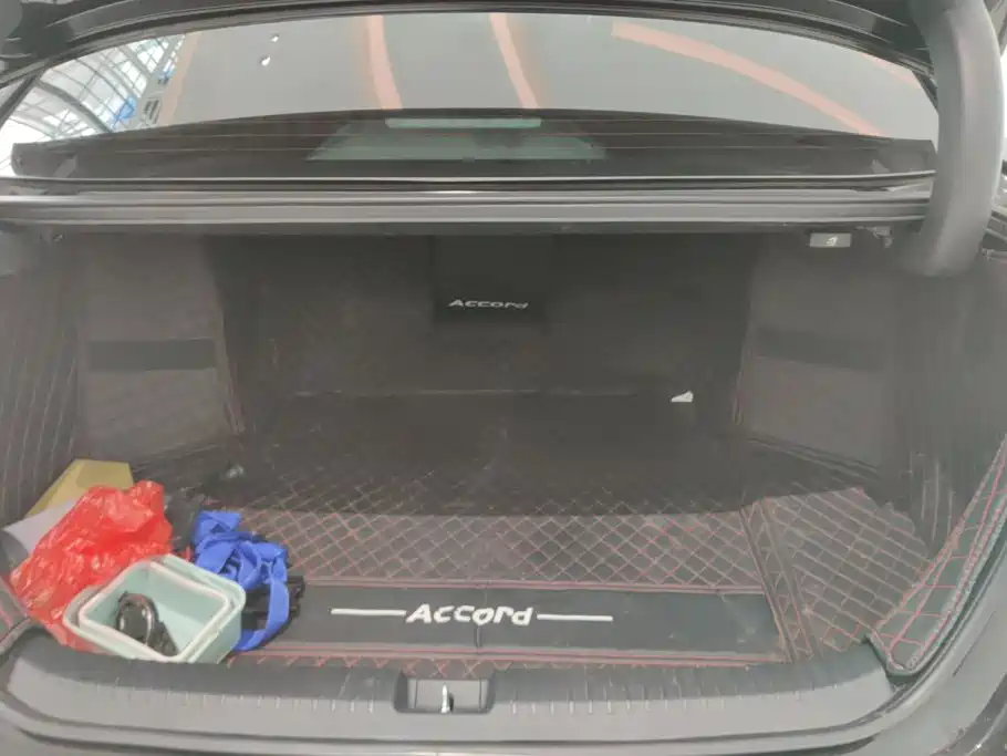 Honda Accord — миниатюра 4