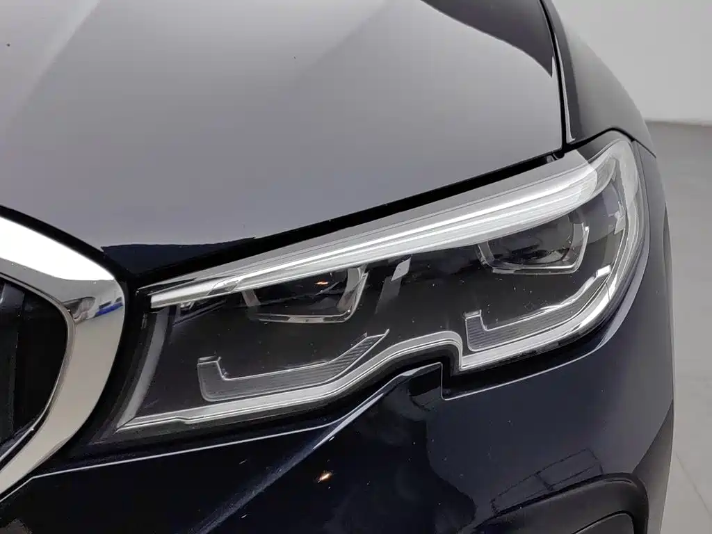BMW 3 Series — миниатюра 7