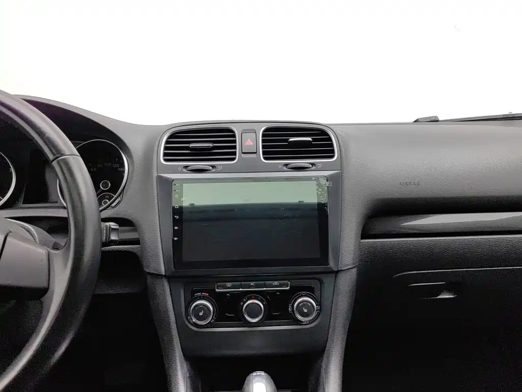 Volkswagen Golf — миниатюра 12