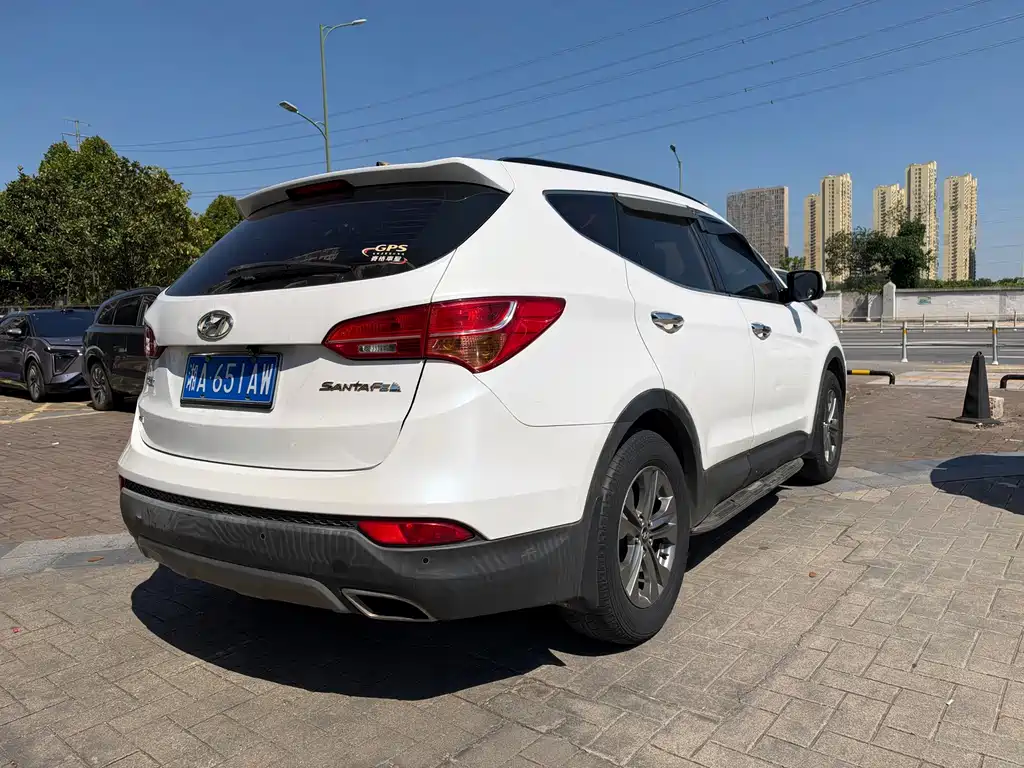 Hyundai Santa Fe — миниатюра 6