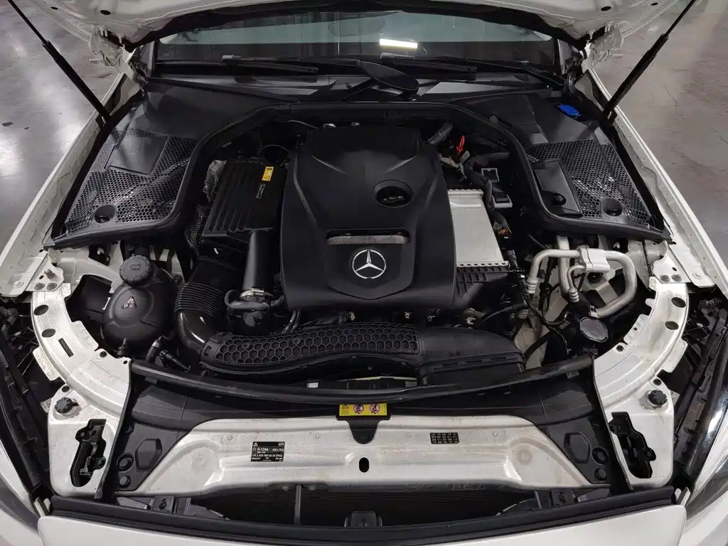 Mercedes-Benz C-Class — миниатюра 6