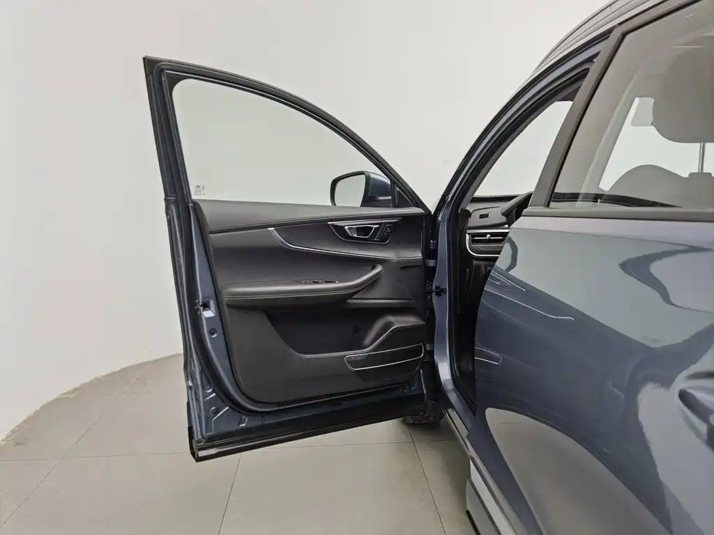 Chery Tiggo 8 — миниатюра 8
