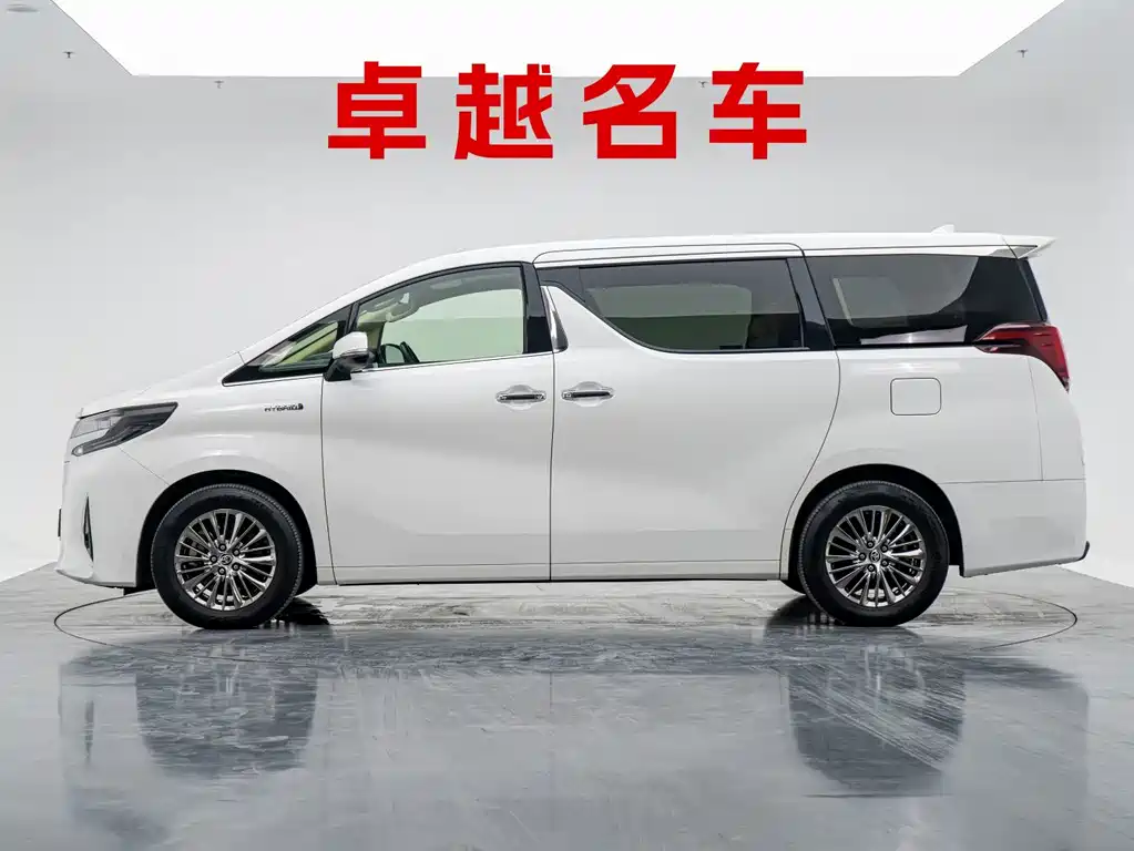 Toyota Alphard — миниатюра 4