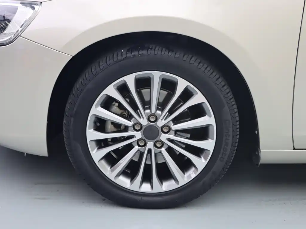 Volvo S60 — миниатюра 4