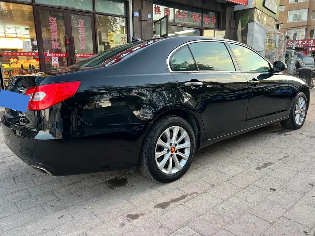 Hongqi Hongqi H7 — миниатюра 4