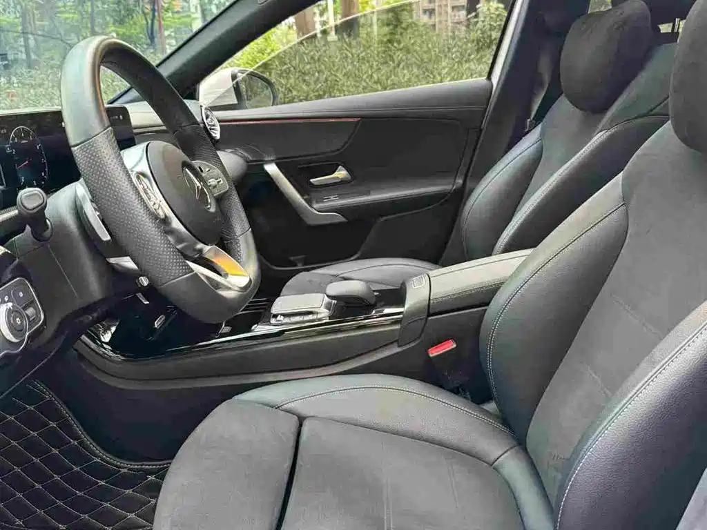 Mercedes-Benz A-Class — миниатюра 9