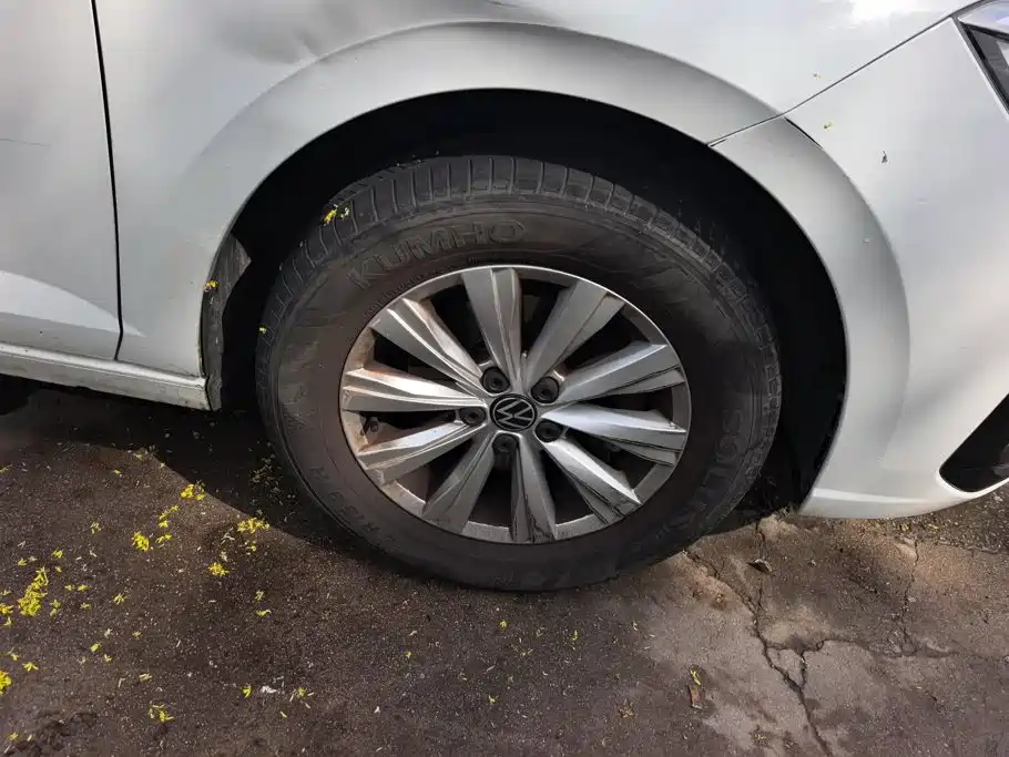 Volkswagen Lavida — миниатюра 6