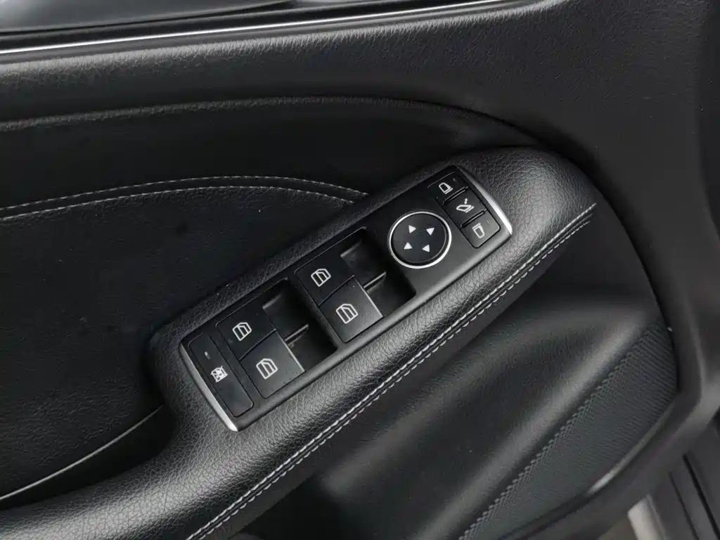 Mercedes-Benz B-Class — миниатюра 9