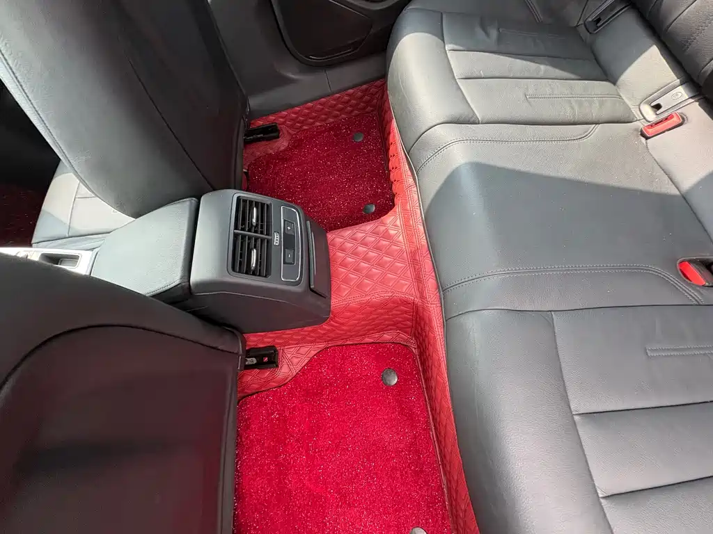 Audi A4L — миниатюра 11