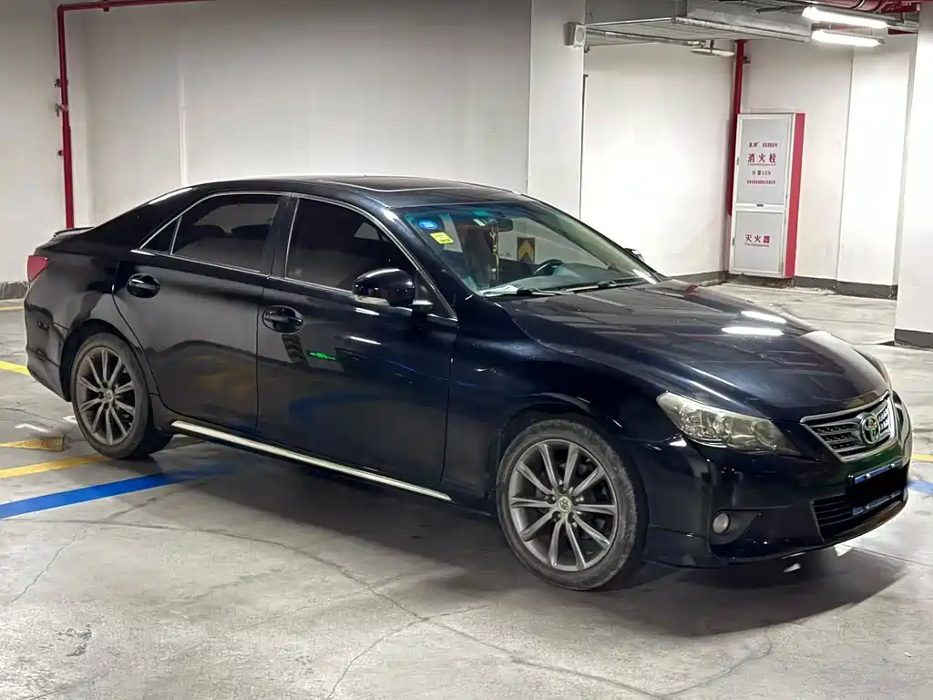 Toyota Reiz — миниатюра 3