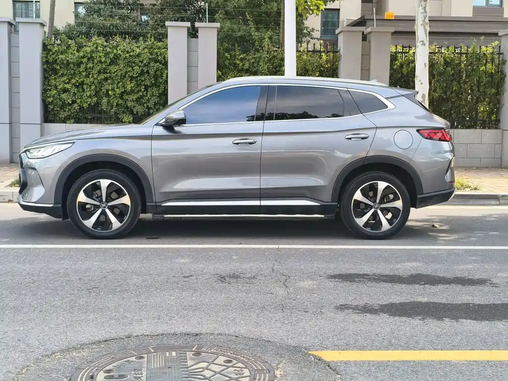 BYD PLUS New Energy — миниатюра 4